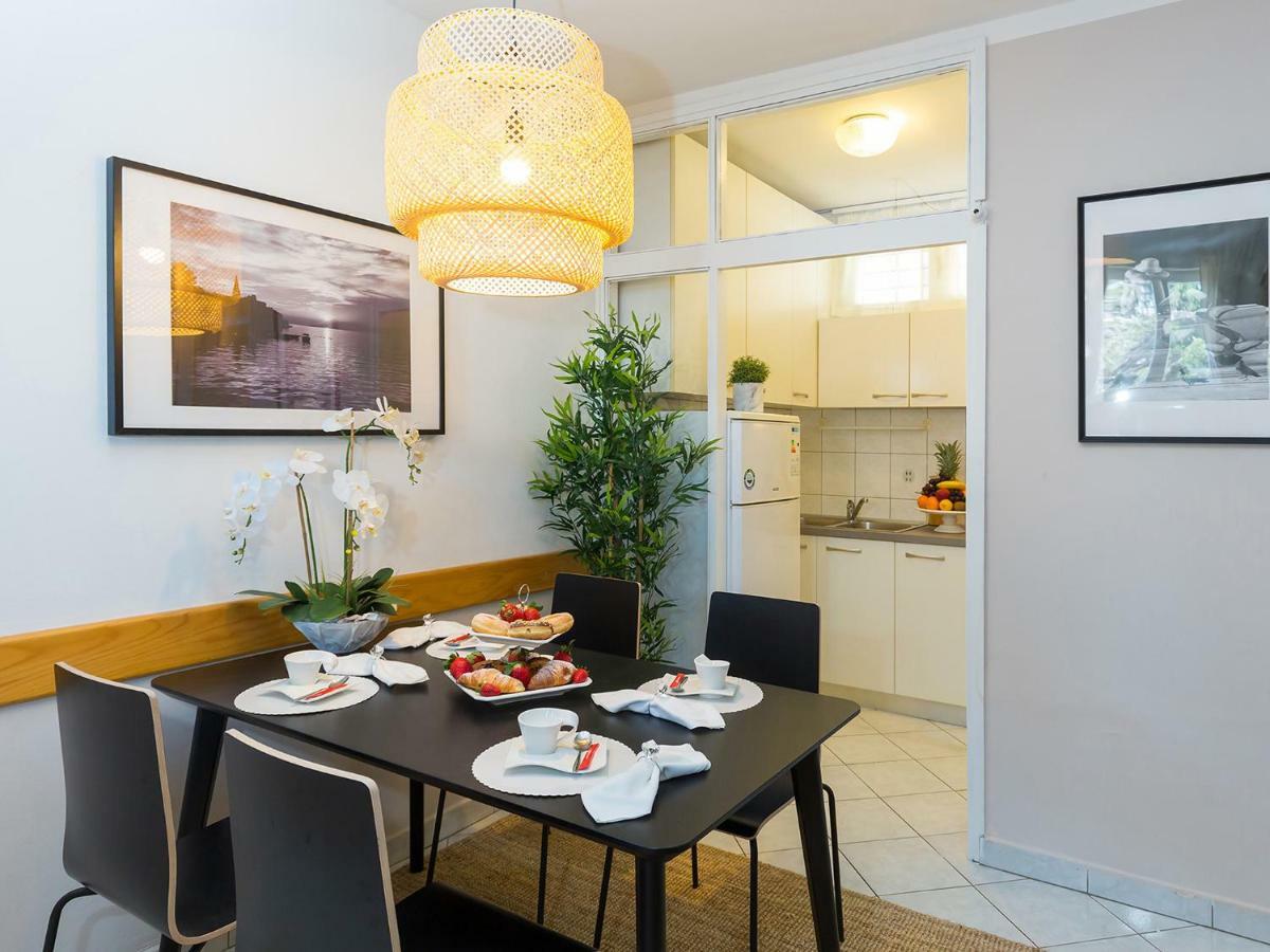New City Center Design Apartment 포레치 외부 사진