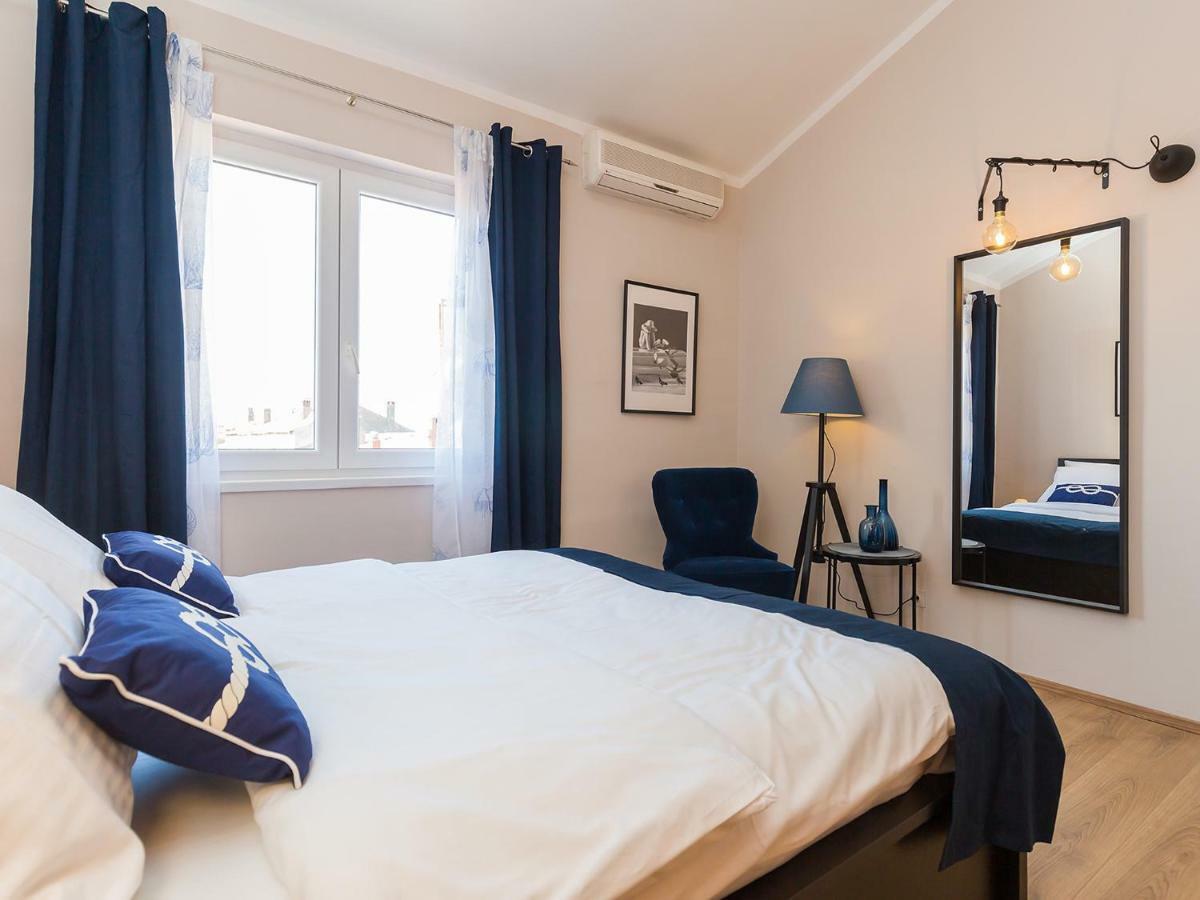 New City Center Design Apartment 포레치 외부 사진
