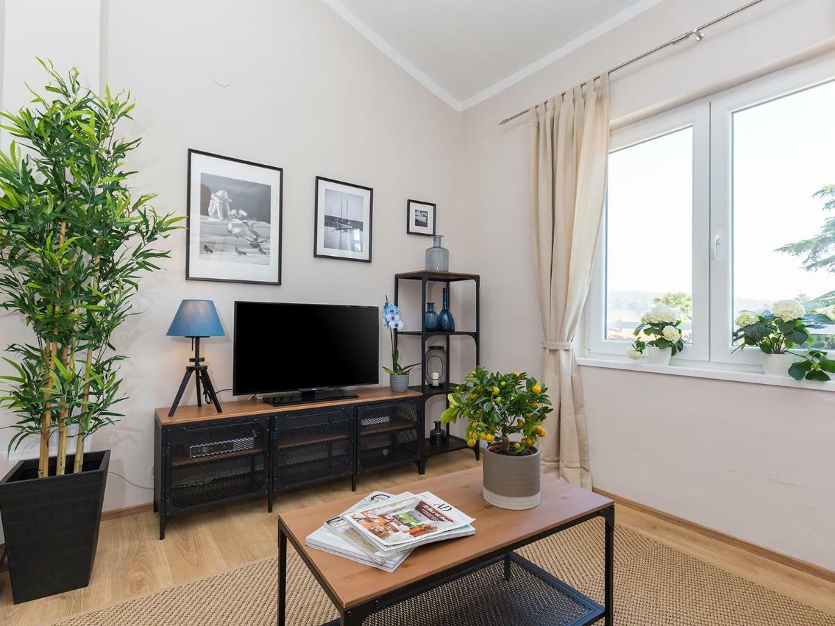New City Center Design Apartment 포레치 외부 사진
